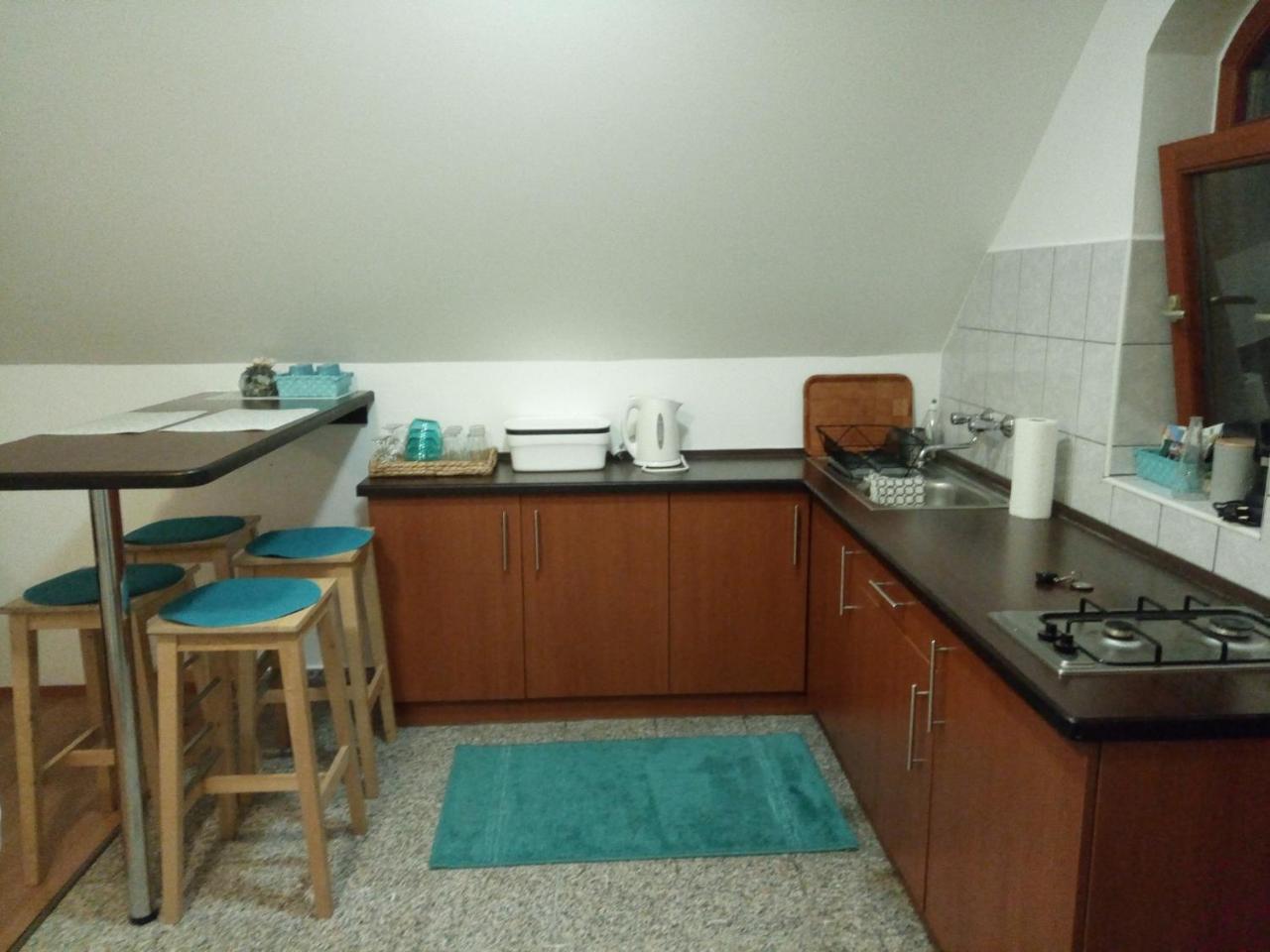 Szalma Vendégház Mogyorosbanya Extérieur photo
